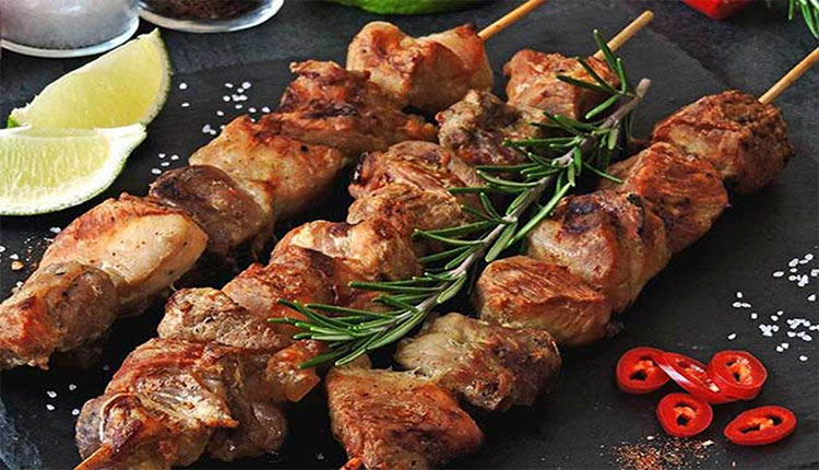 طرز تهیه کباب چنجه با گوشت گوساله